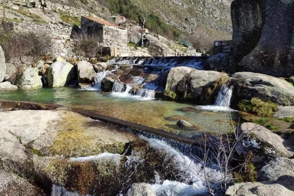 Casa Do Penedo - Um Segredo Na Serra Da Estrela Quintas de Baixo Extérieur photo